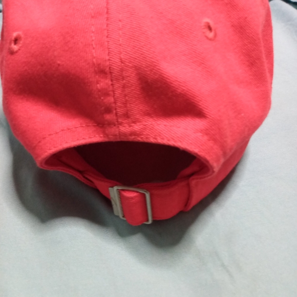 Nike hat with strap back - Picture 3 of 4